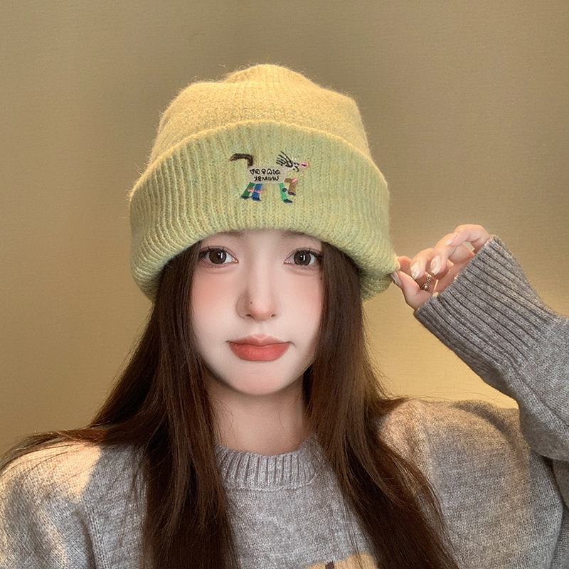 Yunxu/Cute Little Dog Woolen Cap for Women 2025 New Autumn and Winter Warm Travel Versatile and face-enhancing Small Knitted Cap for men