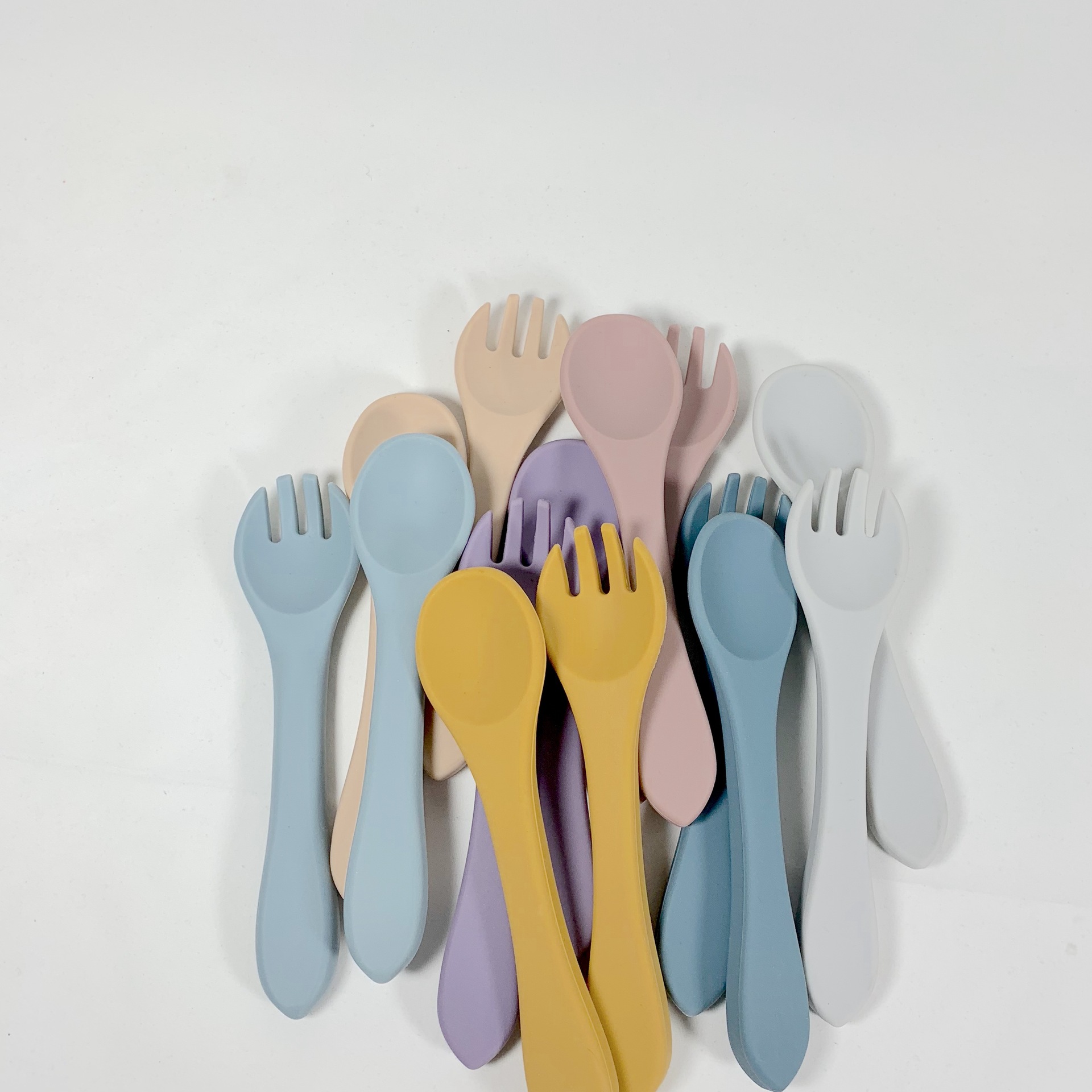 工厂现货宝宝木柄硅胶餐具套装宝宝辅食勺子婴儿喂饭勺叉详情图1