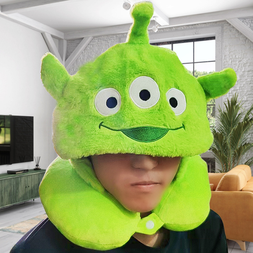 跨境爆款日系卡通史迪仔连帽颈枕毛绒玩具U型枕办公室午睡枕批发细节图