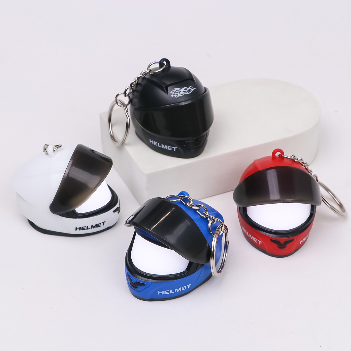 Cool motorcycle helmet fun pendant, creative motorcycle helmet with light keychain bag decorative pendant
