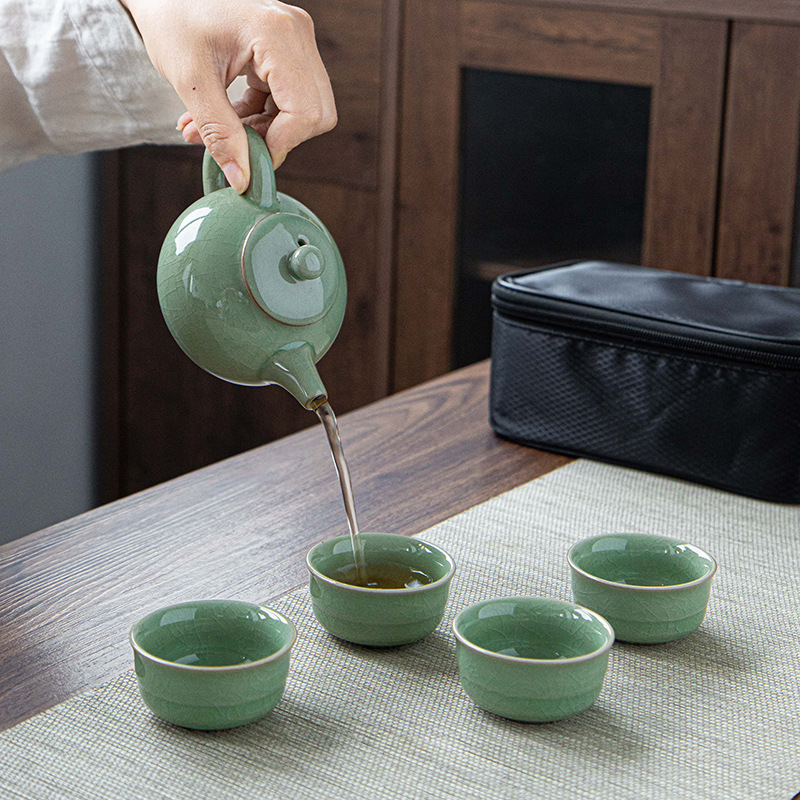 Ru Kiln Ge Kiln Kung Fu Tea Set, portable bag, one pot, four cups, Ceramic travel tea set, gift logo Application Scenario