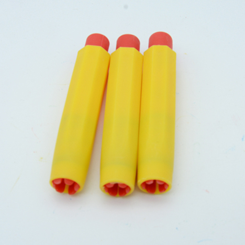 Wholesale of new types of chalk holders that do not get hands dirty, teaching plastic chalk cases, office teachers, teaching, home chalk extension Application Scenario