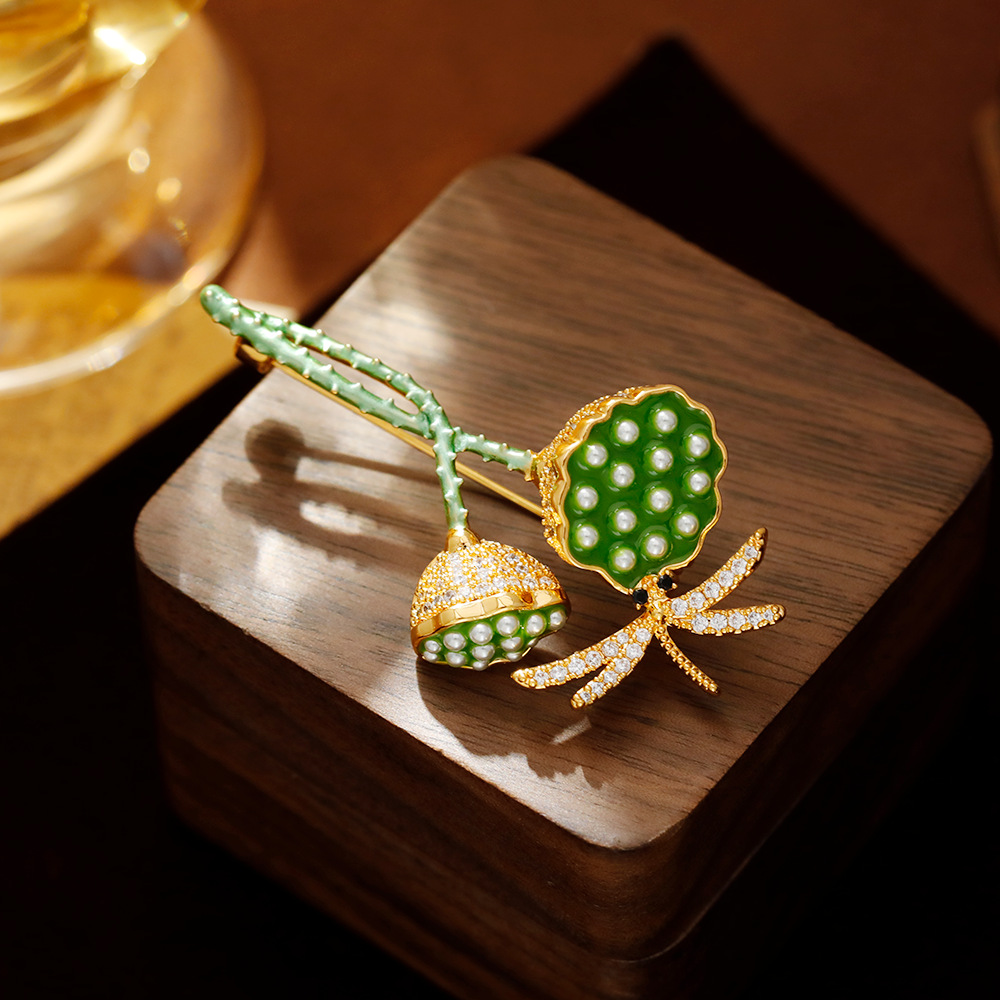 Hyacinth2025 New style Chinese trend lotus pod Dragonfly enamel brooch Elegant and creative brooch pin unique design accessory Specification image