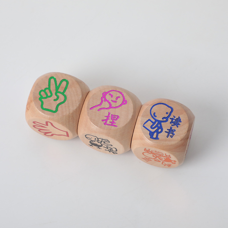 Traditional outdoor dice, bamboo and wooden dice, educational toys, children's outdoor dice, childhood memories, children's toys Application Scenario