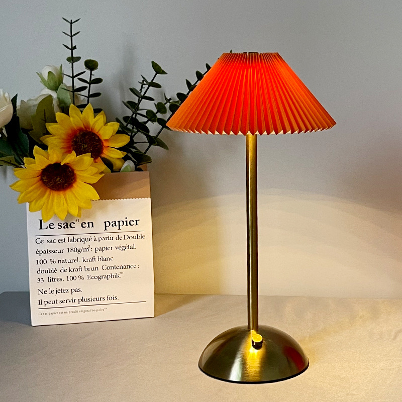 Modern and simple pleated fabric metal table lamp, cross-border bedroom bedside ambient light, rechargeable touch night light Specification image