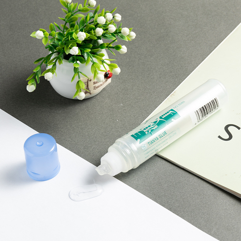 Transparent liquid glue, office art and handicraft glue, high viscosity, bottom roll evenly, liquid glue wholesale Specification image