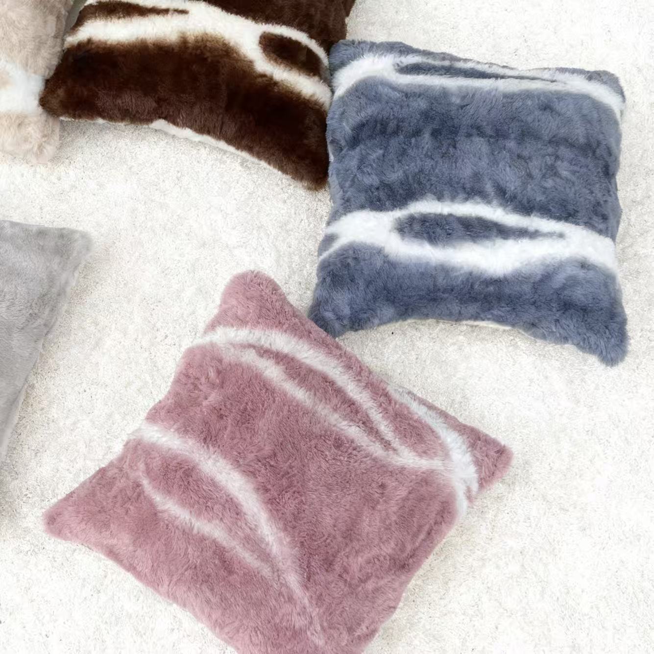 Nordic InS-style short plush pillowcase, light luxury and high-end feel, living room sofa pillow, backrest, bed decoration cushion Specification image