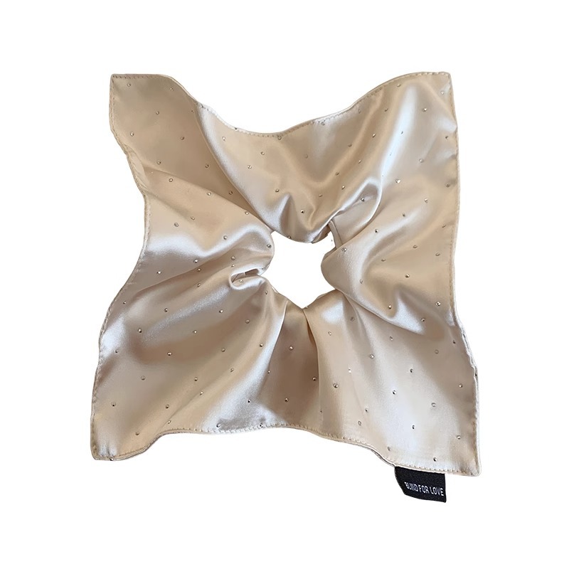 Early spring new style, high-end four-layer extra-large size! Pleated and laid-back style low bun hair tie large intestine hair band hair accessory Item Picture