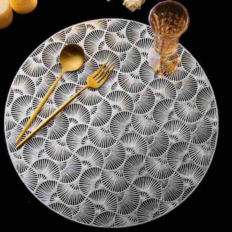 跨境电商镂空原创设计银杏叶餐垫圆形西餐垫隔热PVC烫金注塑桌垫细节图