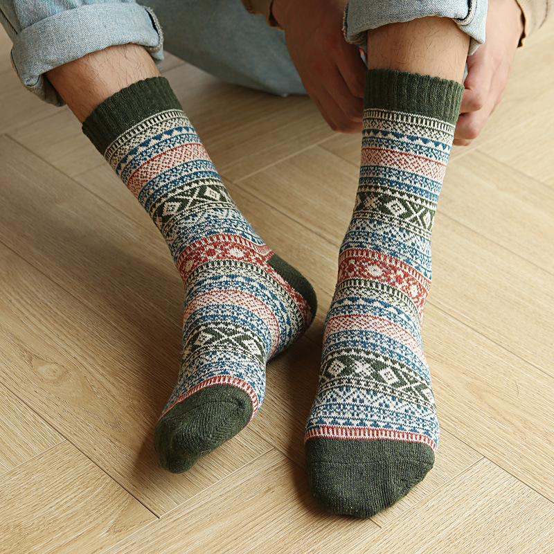 Sock street stall export socks, thick and warm autumn and winter socks for men, Japanese retro ethnic style small diamond-shaped wool socks, cross-border export mid-calf socks details Picture