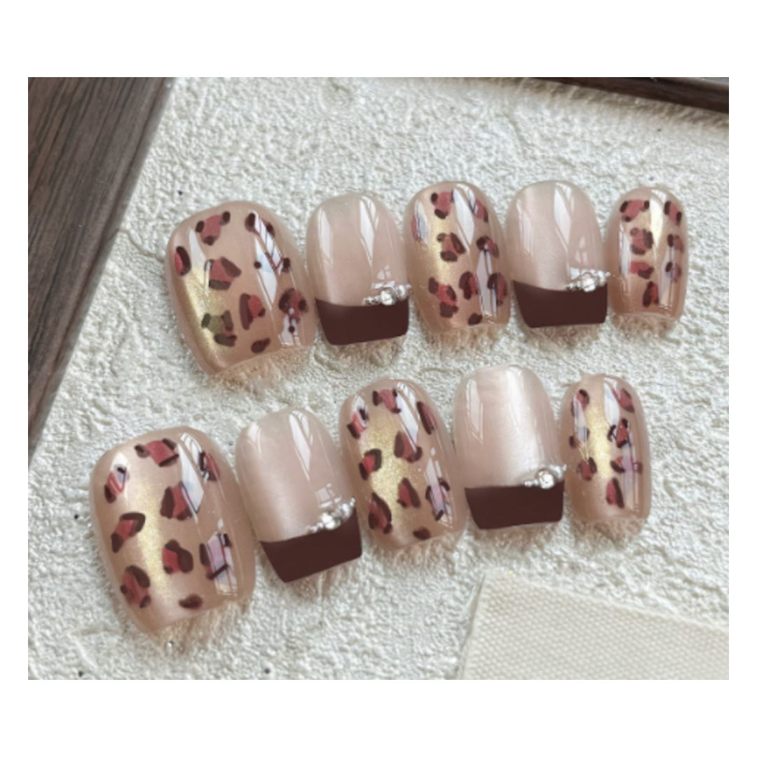 预制甲手工喷涂甲半成品法式渐变腮红纯色穿戴甲甲片批发