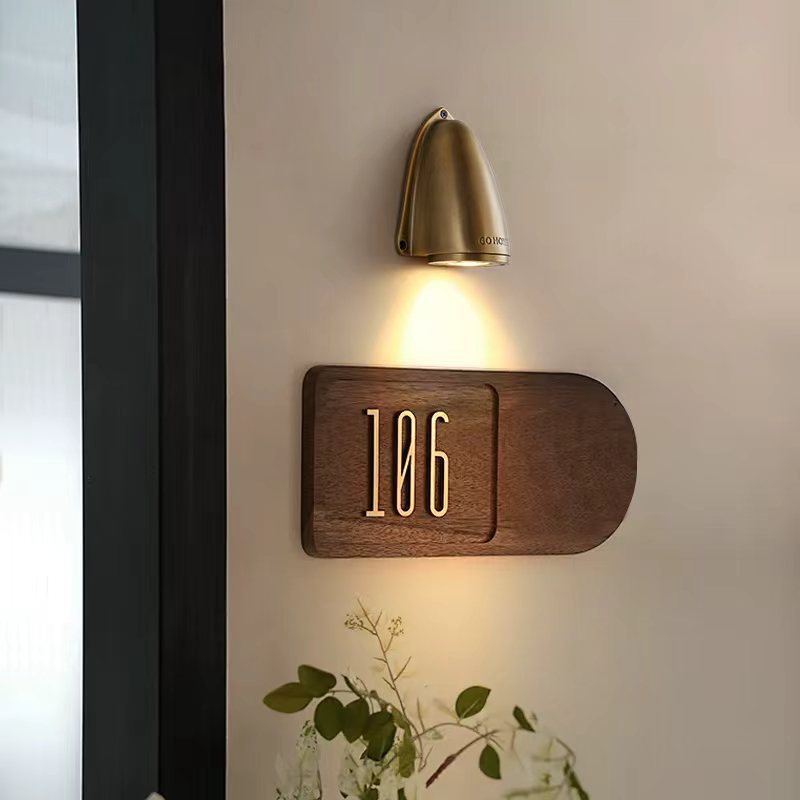 Industrial-style loft wall lamps, outdoor storefronts, vintage indoor and outdoor corridors, entrance balconies, rechargeable cast aluminum horseshoe spotlights details Picture