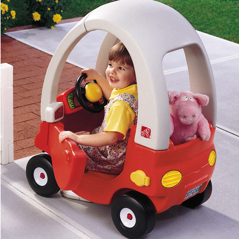 Korean imported step2 children's small RV, baby pedal, roller coaster, playground, four-wheel baby stroller, baby walker Application Scenario