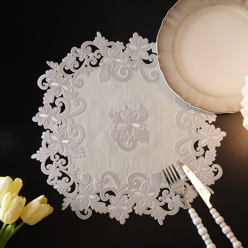 Retro-patterned placemats, lace-trimmed decorative bowl MATS, round hotel party, home heat insulation MATS, injection-molded placemats
