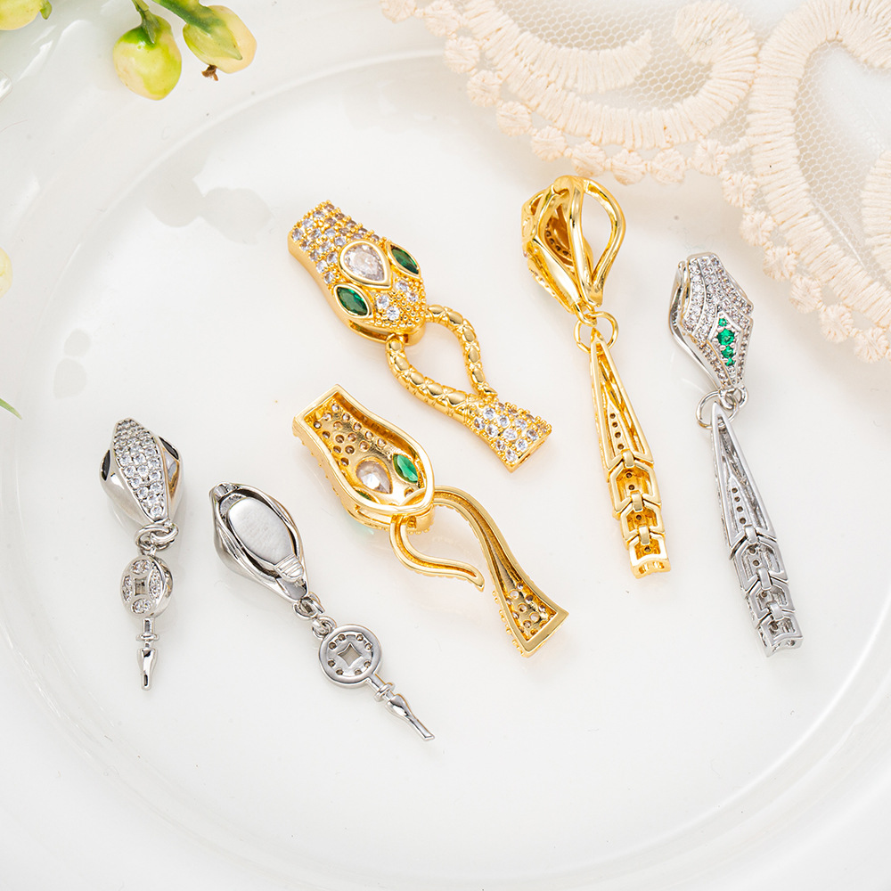 18k real gold micro-inlaid zircon snake head buckle diy pearl accessory snake head ingot buckle fashionable bracelet jade Item Picture