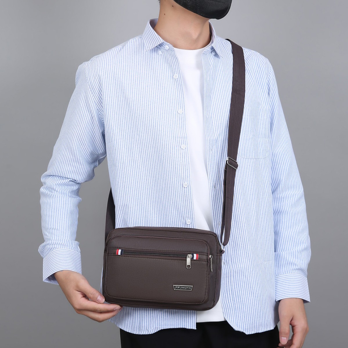 Men's single-shoulder bag, multi-layer portable cash register bag, new foreign trade casual multi-functional men's bag, business commuting crossbody bag details Picture