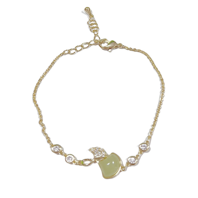 手链/手串/手链女/端午红绳/四叶草手链白底实物图