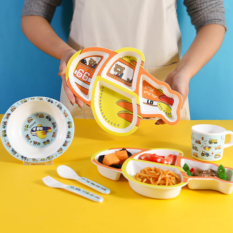 餐具/碗碟盘子/碗可爱/日式手绘碗盘/厨房用具产品图