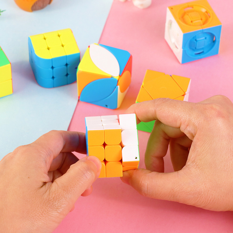 智力魔方实物图
