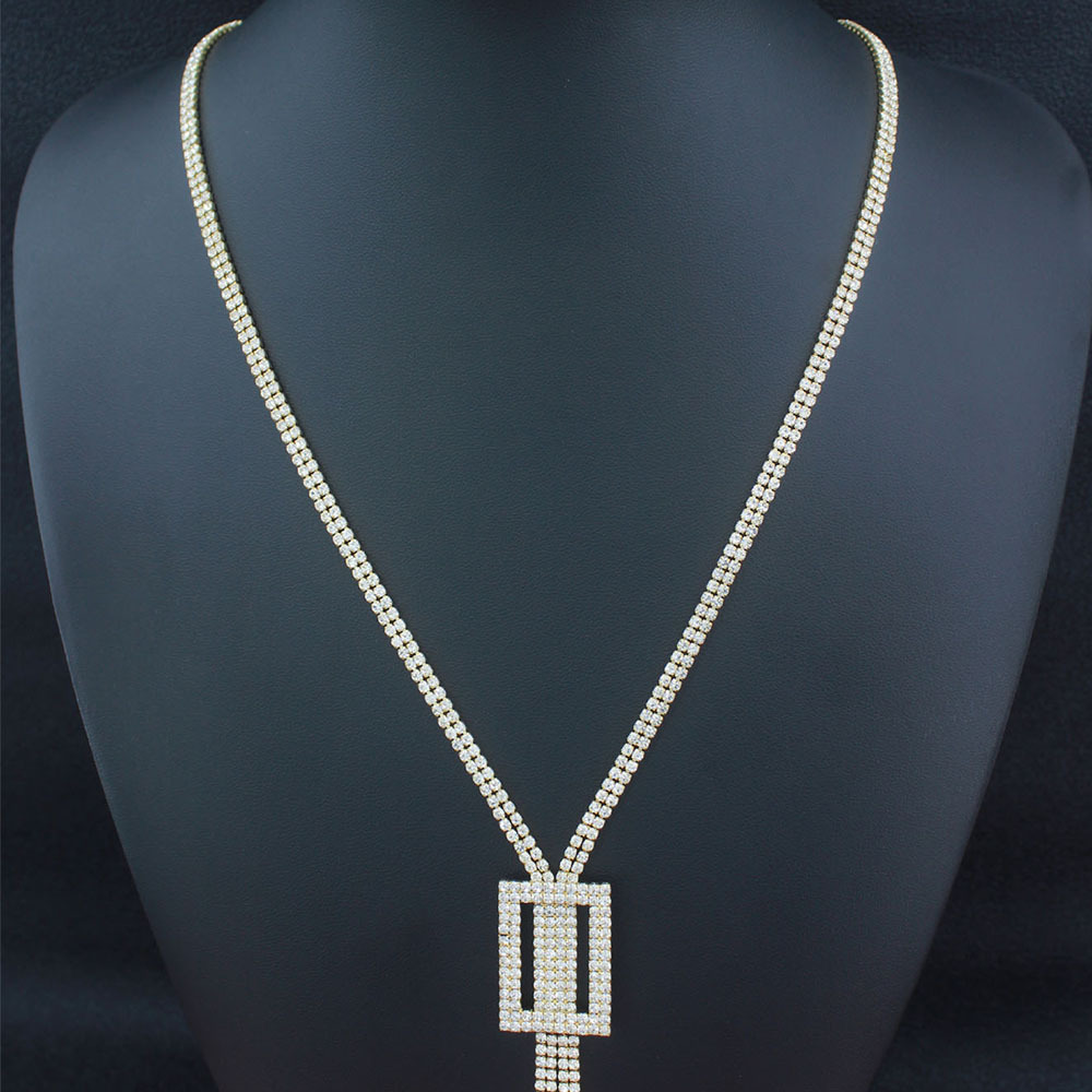 Autumn and winter sweater chains, cross-border export, long water diamond sweater chains, women's winter clothing accessories, necklaces, long and simple, factory direct supply