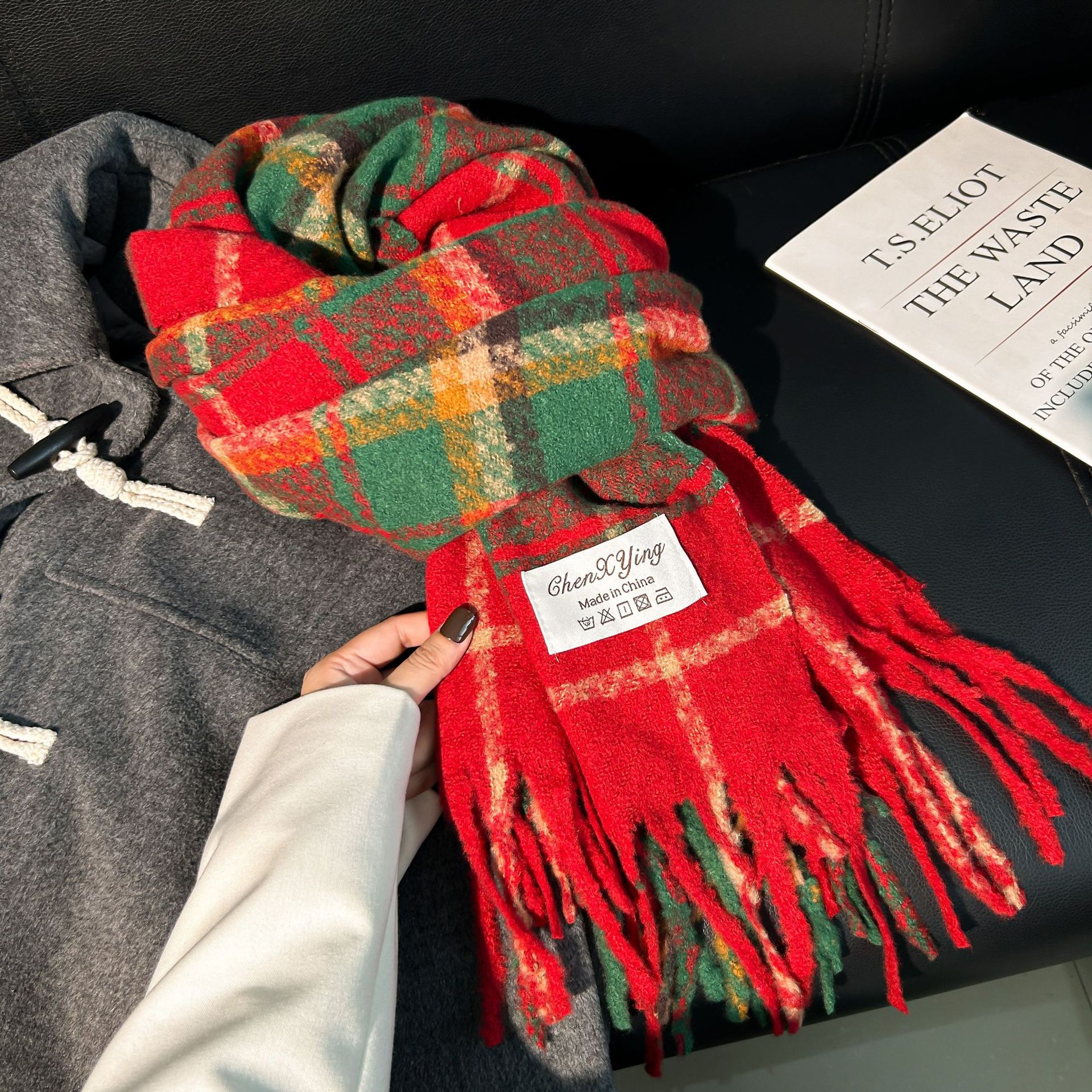 One-piece consignment of Maillard scarves with a strong atmosphere, winter women's high-end feel, new mohair checkered scarf shawl, men's cross-border street stall wholesale Specification image