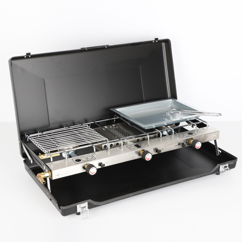 厂家直销户外便携折叠双灶燃气炉露营野餐防风炉具带烧烤架煤气灶