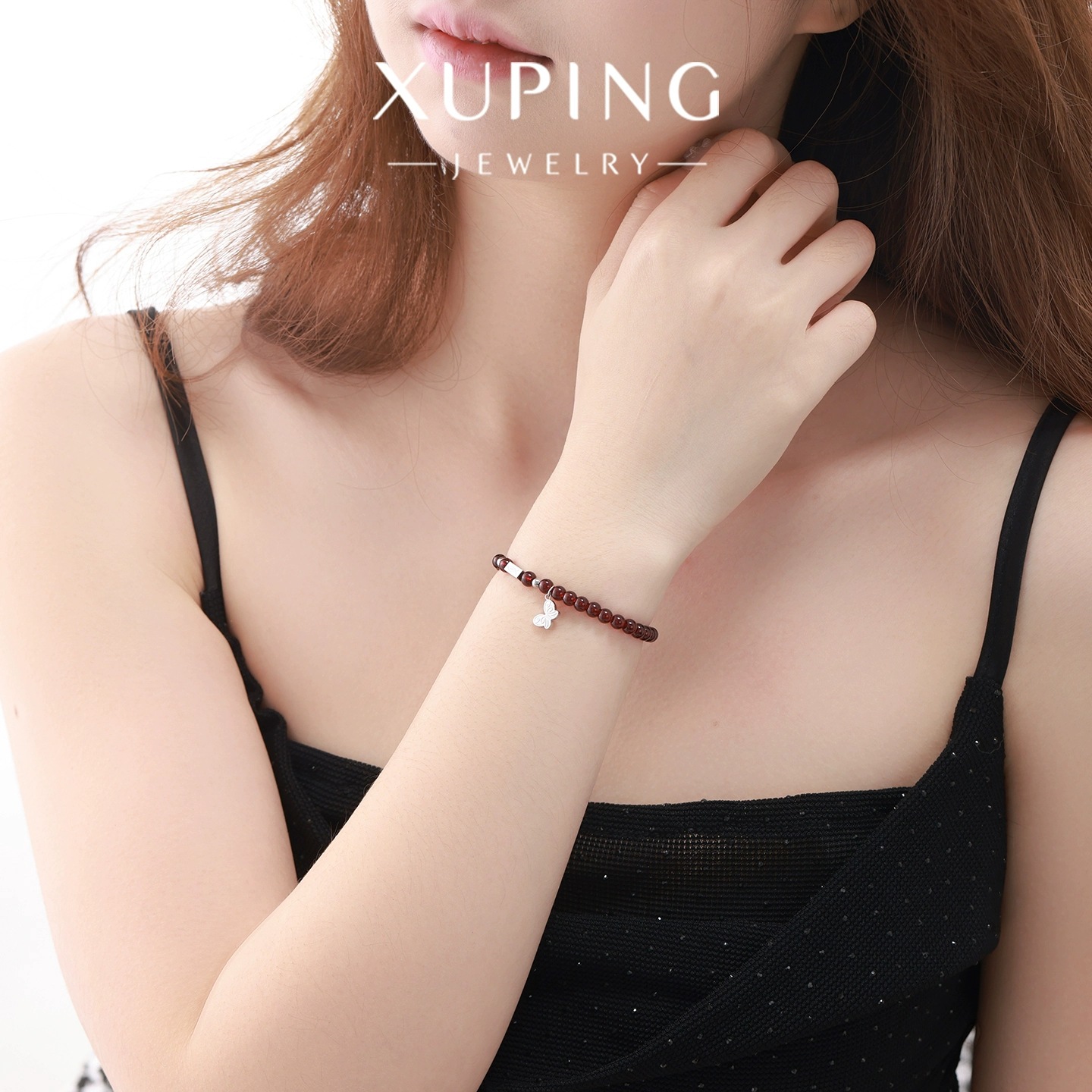 Xuping's new Chinese-style fashionable and simple round bead bracelet exudes an elegant and refined charm. It features butterfly tassels and a garnet red imitation New Year's jewelry for women details Picture