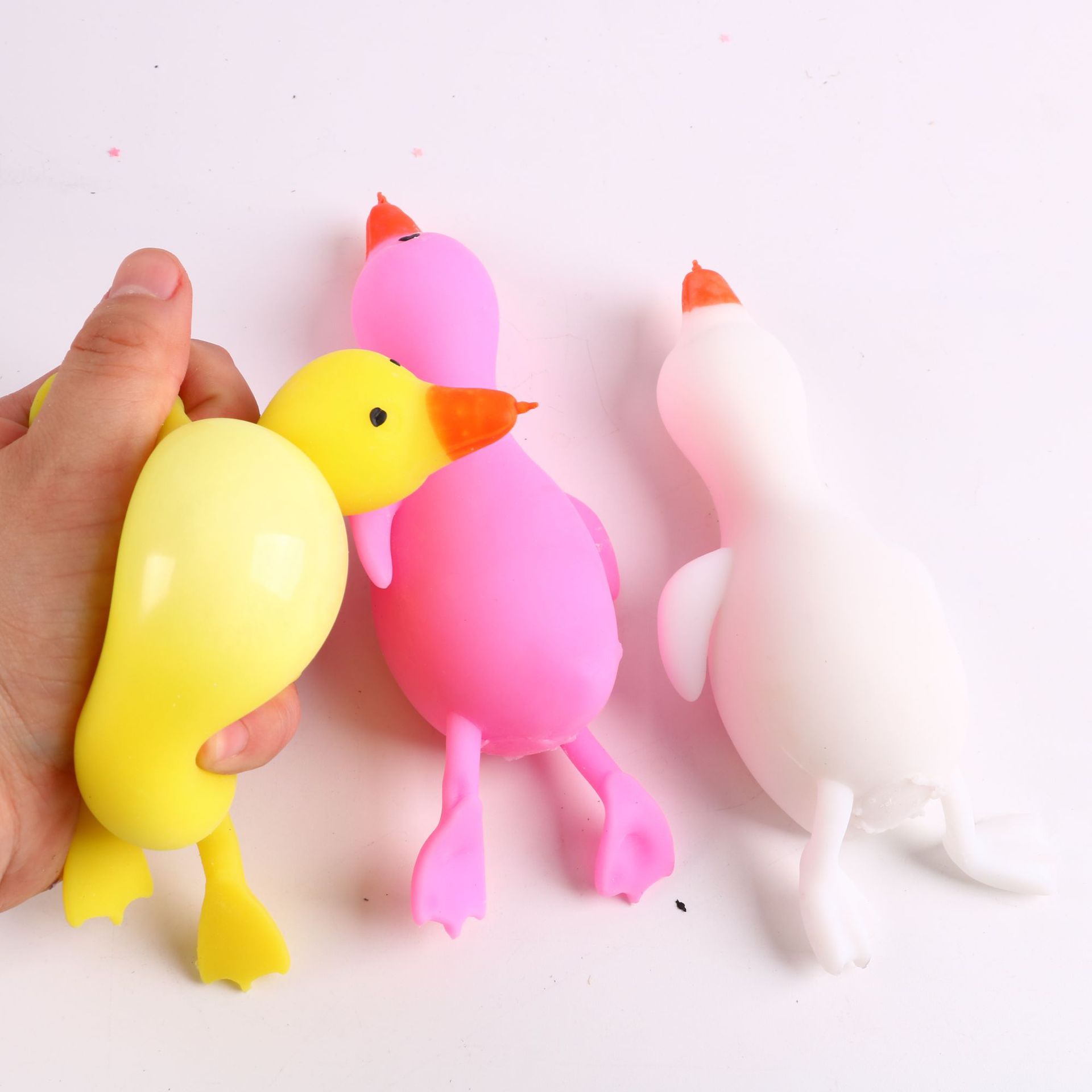 A stress-relieving gadget, a duck-shaped toy for venting stress. It's a cute toy for girls to squeeze and have a little rebound. For boys, it's a children's hand-squeezed toy. It's a Internet celebrity and adorable Specification image