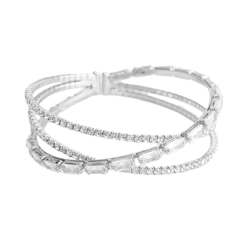 This 3-row cross-shaped diamond zircon bracelet, a steel wire elastic bracelet with adjustable bezals, is a versatile and shiny accessory for cross-border European and American banquets and gatherings Item Picture