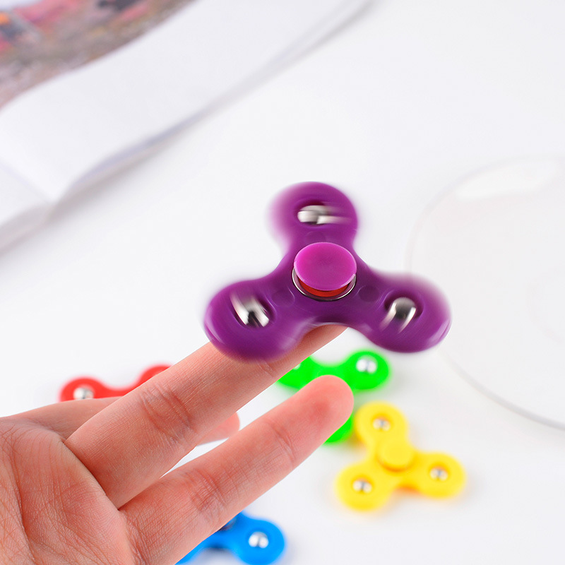 厂家直供爆款指尖陀螺手指玩具减压迷你小珠儿童亲子礼物5cm
