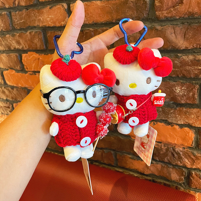 hellokitty小挂件毛绒公仔钥匙扣挂饰正版Kitty可爱娃衣包包挂件细节图