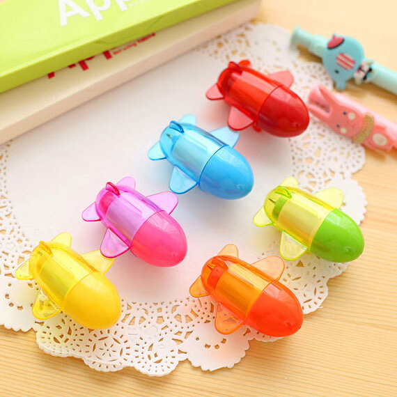P-0200 Creative student Stationery: Cute candy-colored cartoon airplane-shaped telescopic gift Advertising Ballpoint pen Application Scenario