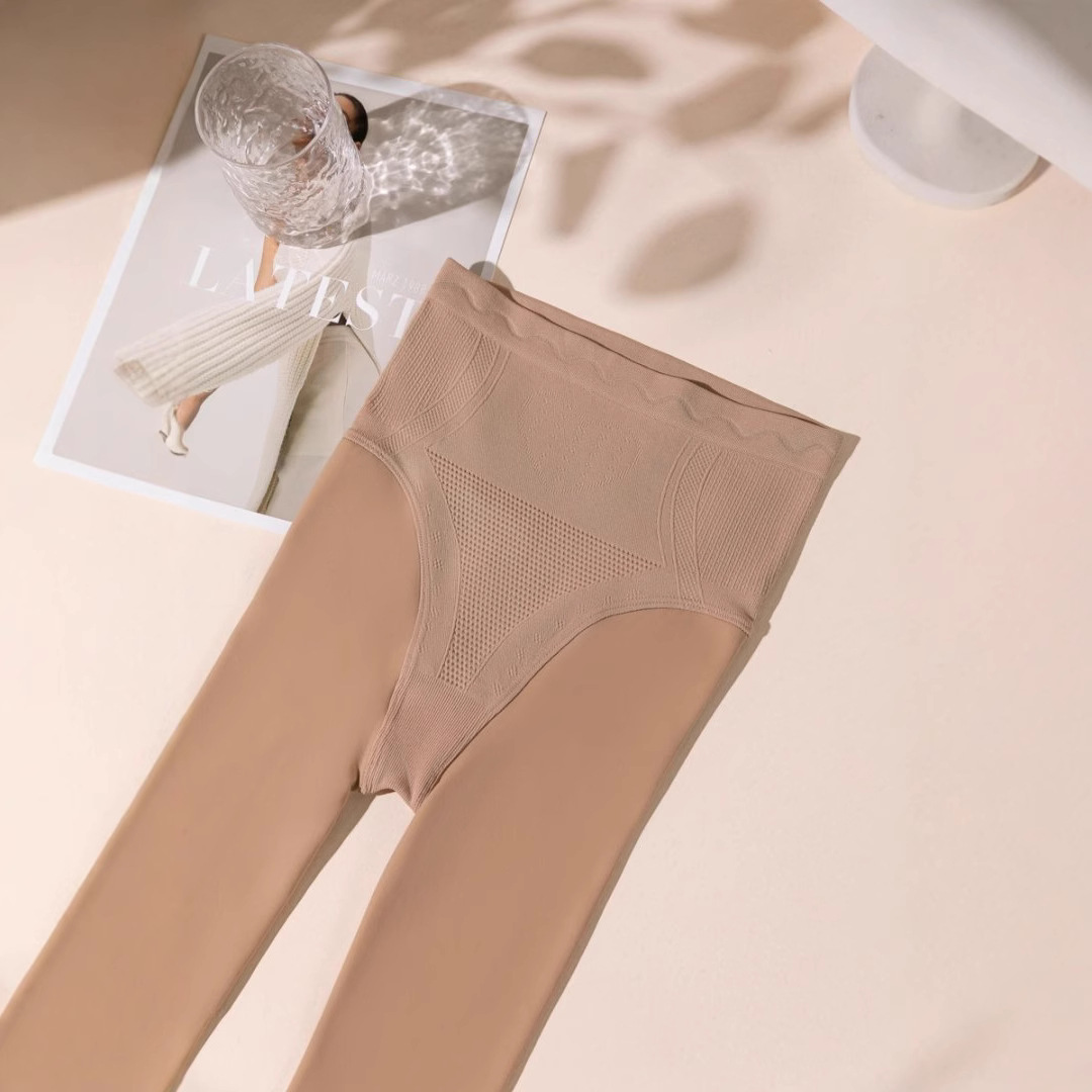 Triangular crotch invisible muscle base socks 100g thin flexed high-waisted tight-belted Barbie version water light socks super transparent leg base socks Application Scenario