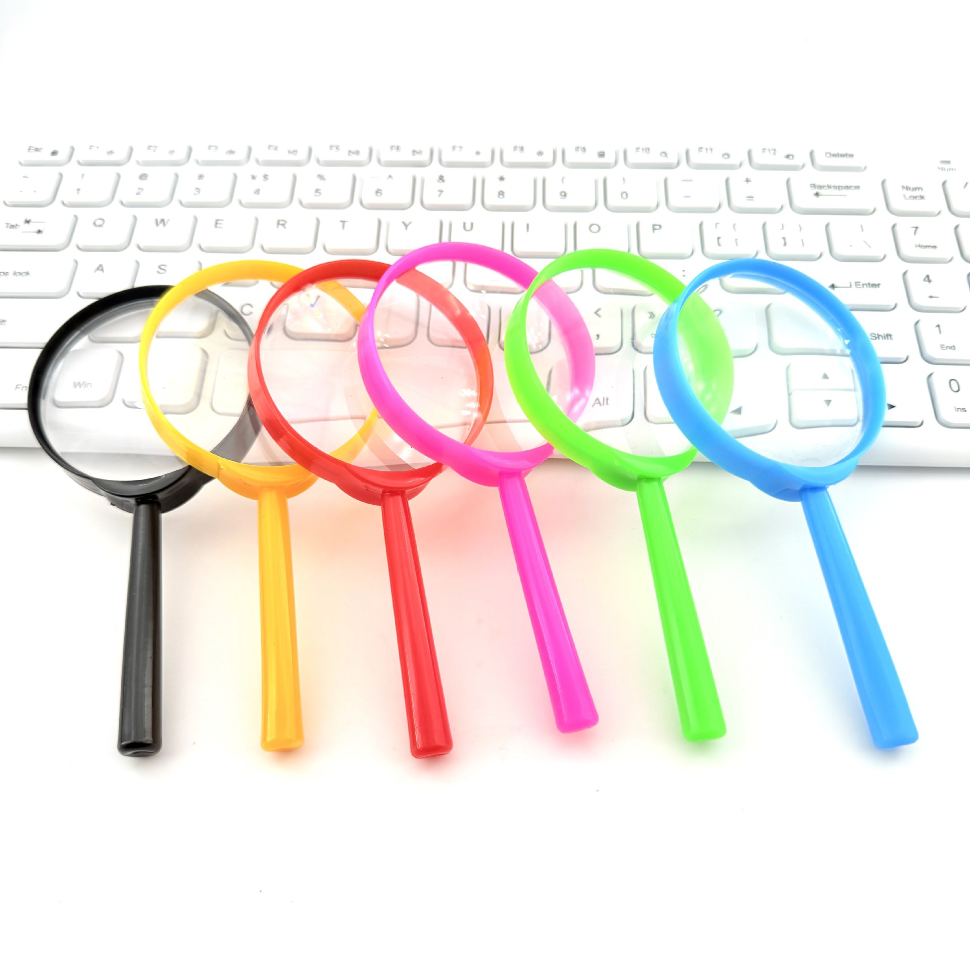 Children's color magnifying glass + magnifying glass Application Scenario