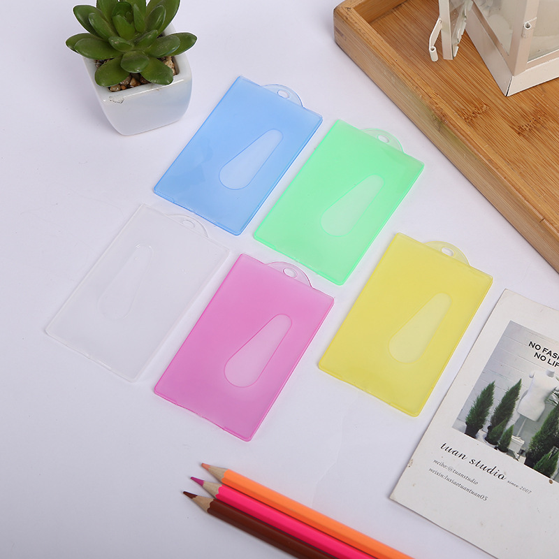 Jinwang Stationery colorful transparent frosted bank card case, bus card case, meal card case, ID card case, subway card protective case Application Scenario