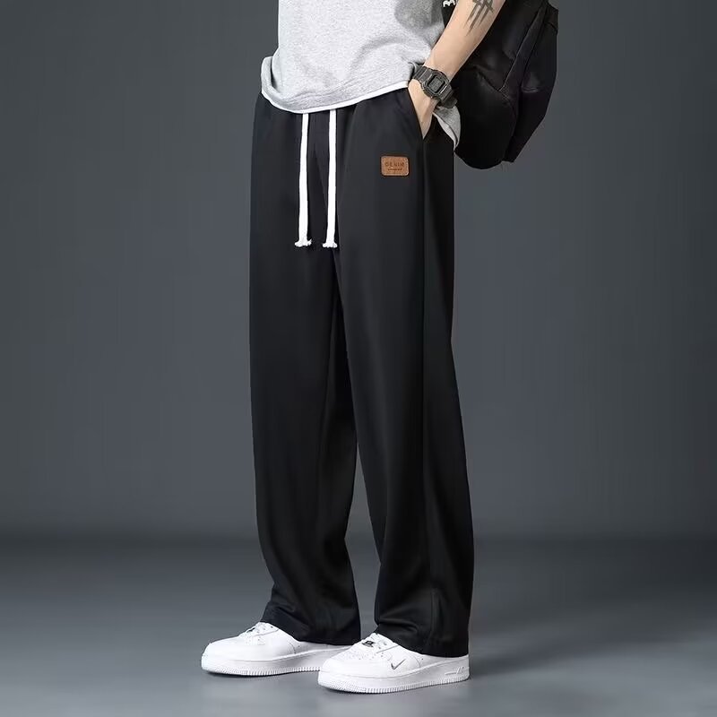 In the summer of 2024, casual pants are trendy for men. Straight-leg pants are breathable, loose and versatile for workwear. In the autumn, long pants are trendy for men