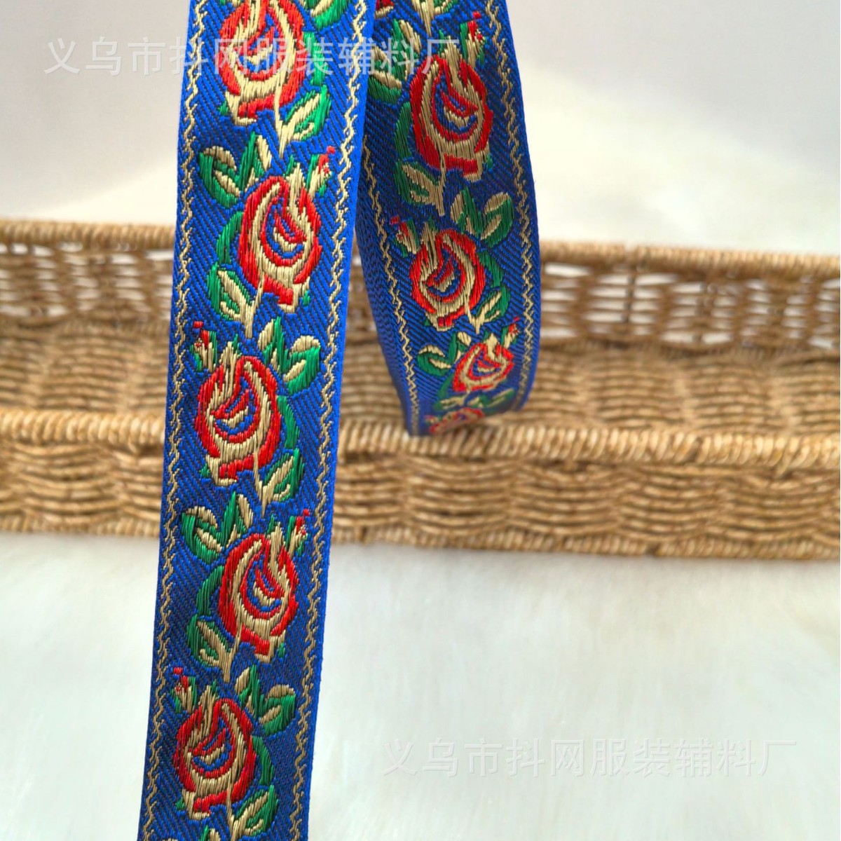 Fabricante 3.1cm estilo étnico jacquard bordado correas adornos para el pelo tocados bolsas bandas laterales rendimiento accesorios de ropa al por mayor Application Scenario