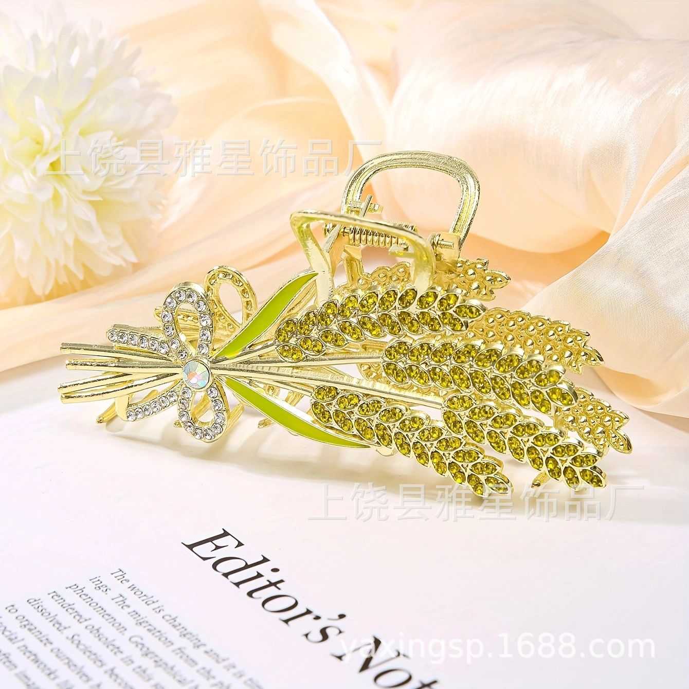 The new golden wheat ear champagne rhinestone princess headwear hairpin is grand and super sparkling crystal, luxurious goddess hairpin headwear Application Scenario