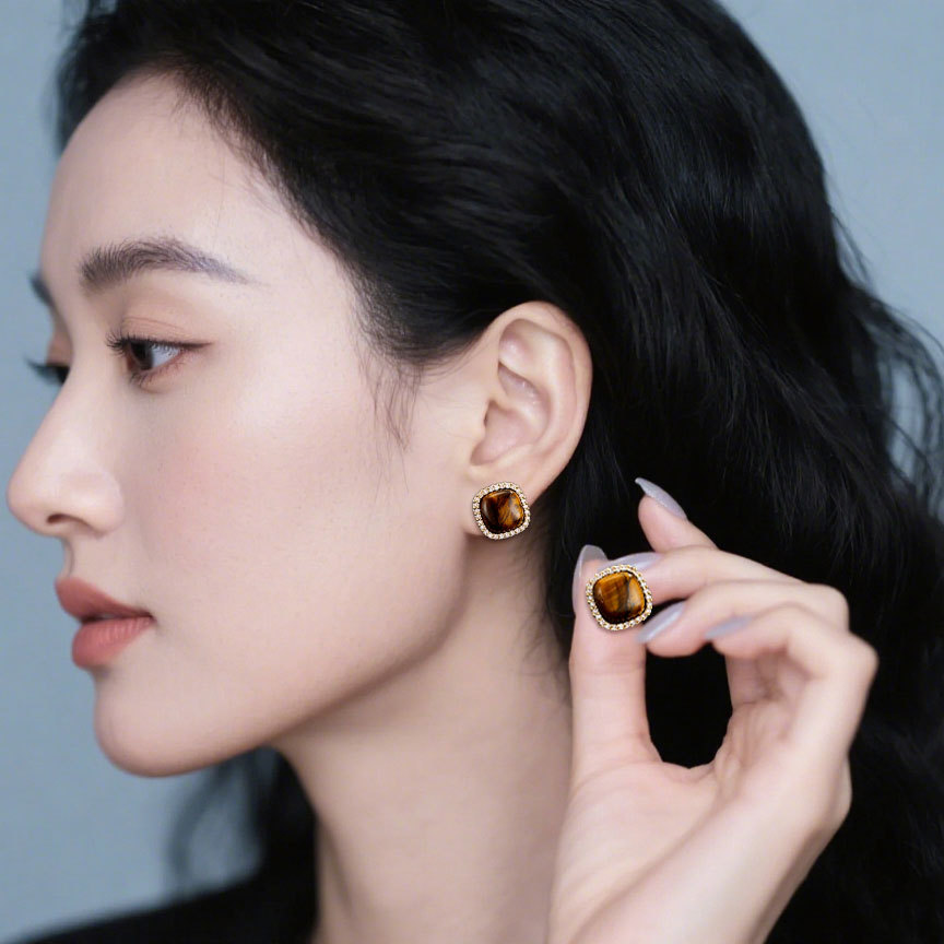Retro square tiger's eye ear studs, copper alloy, real gold electroplated, slightly inlaid zircon s925 silver needle, light luxury and versatile earrings