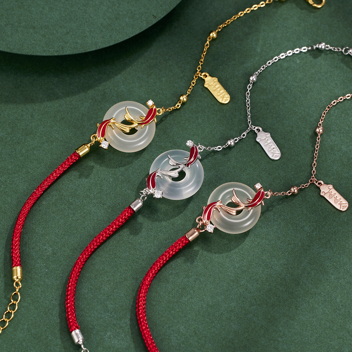 The ashore koi peace pendant with a red string and natural chalcedony is a fashionable and versatile jewelry for the zodiac year details Picture