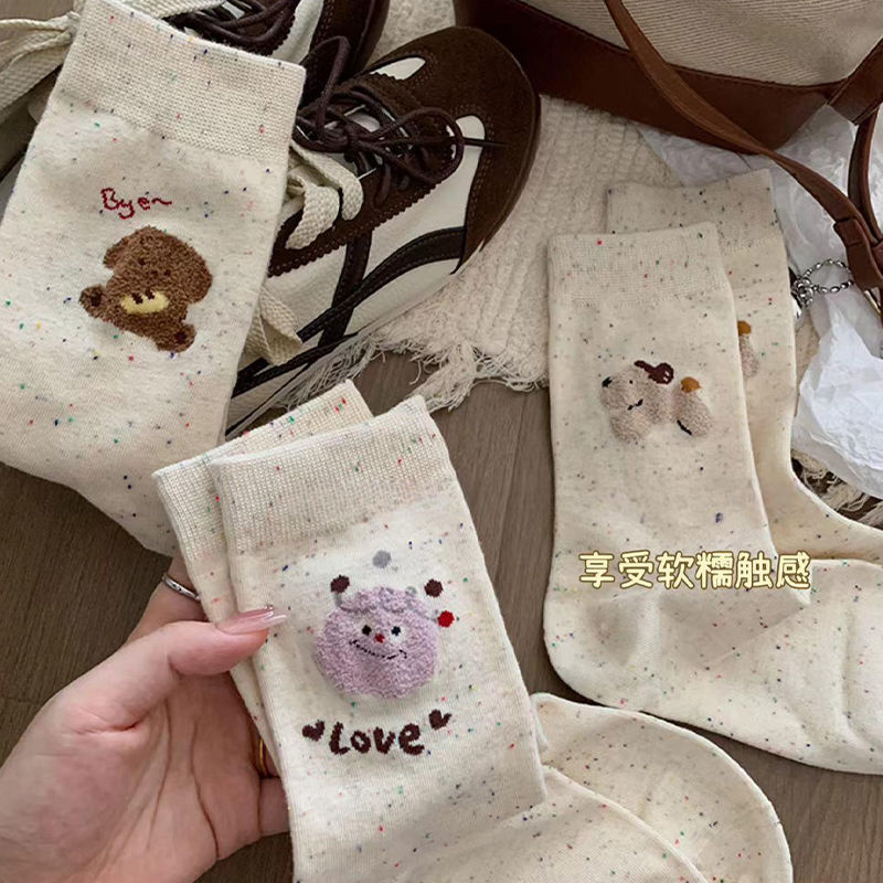 Autumn and winter socks, women's mid-calf socks, cute cartoon monsters, long socks, ins, Japanese style, versatile, sweet school style Application Scenario
