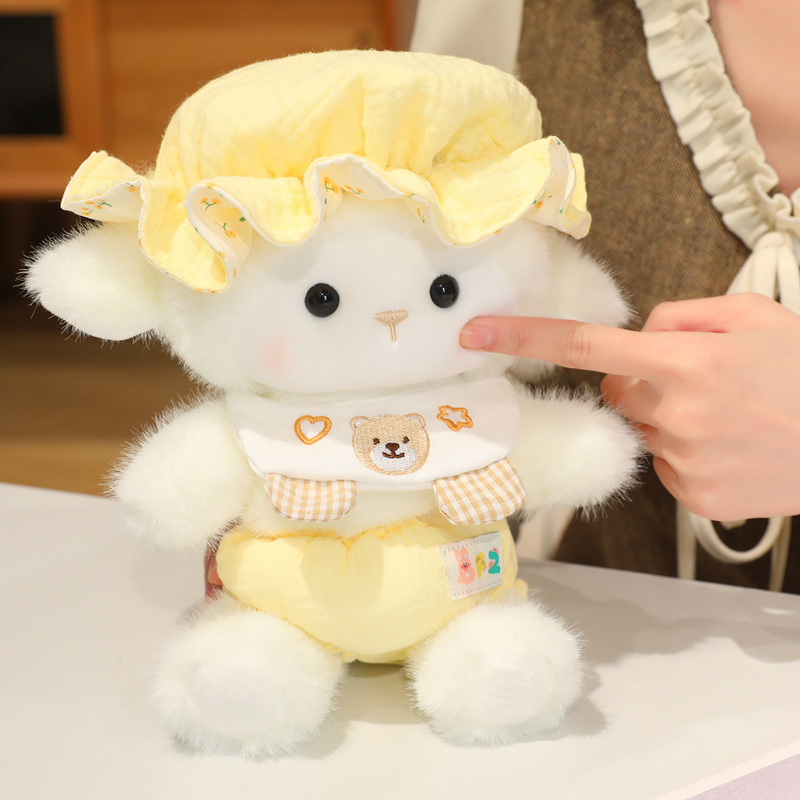 Baby Sheep series sleep cap plush toys are cute, soft, warm, and tear-proof. They are suitable for girls to accompany and lull them to sleep. Wholesale Application Scenario