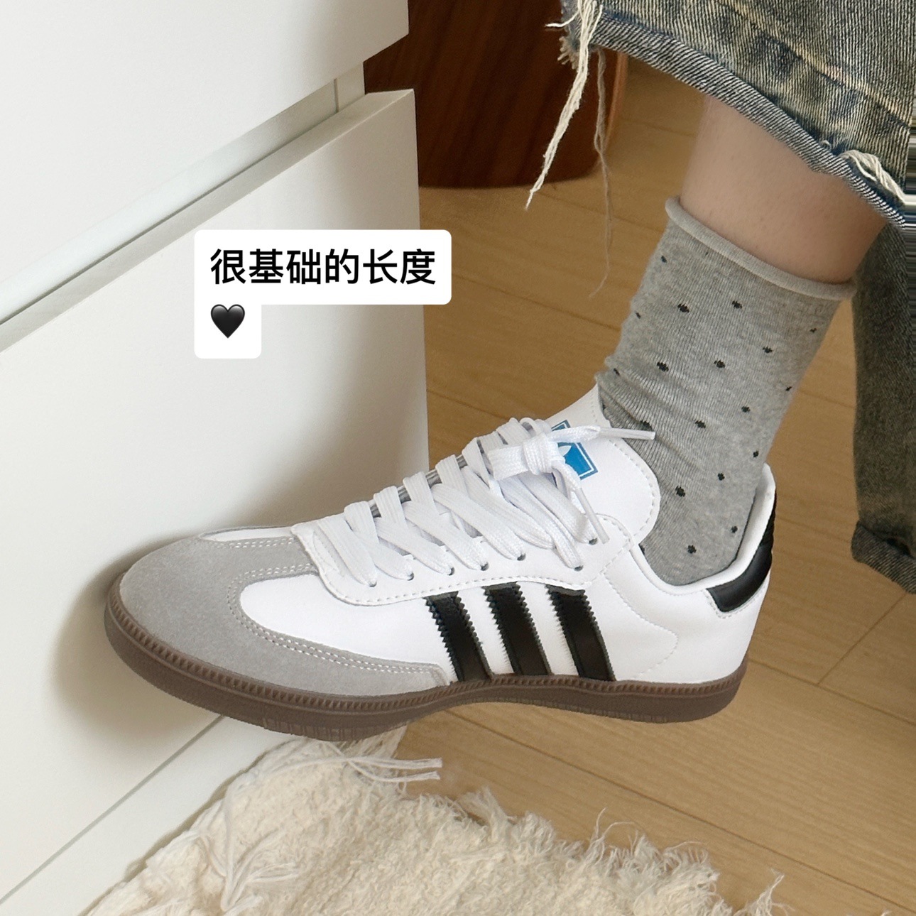 Rolled-up polka dot socks for women, mid-calf socks for spring and summer, Japanese style, student and girl style, school style, versatile, pile socks Application Scenario
