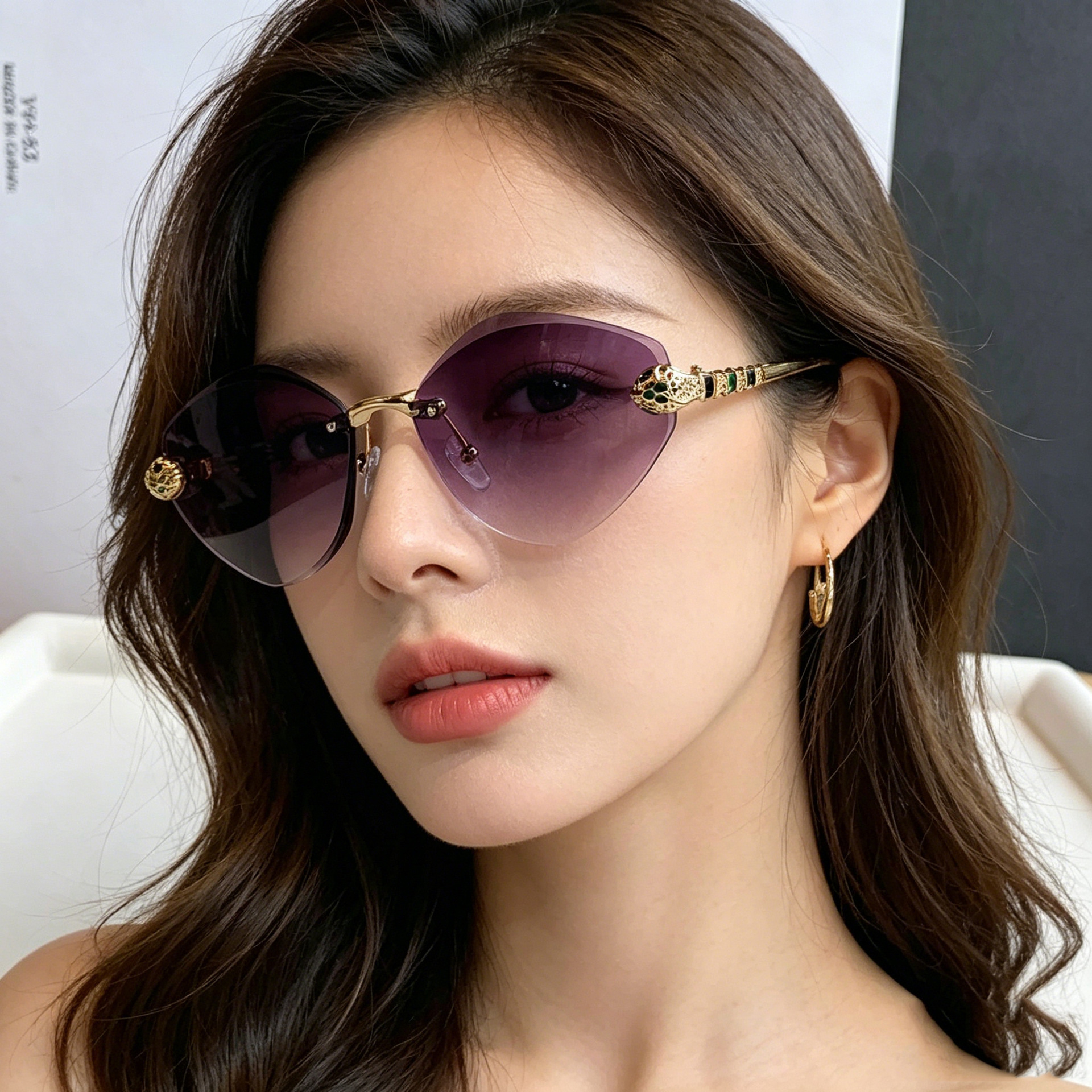 2026新款跨镜高级感眼镜时尚无框切边墨镜男女同款椭圆金属太阳镜