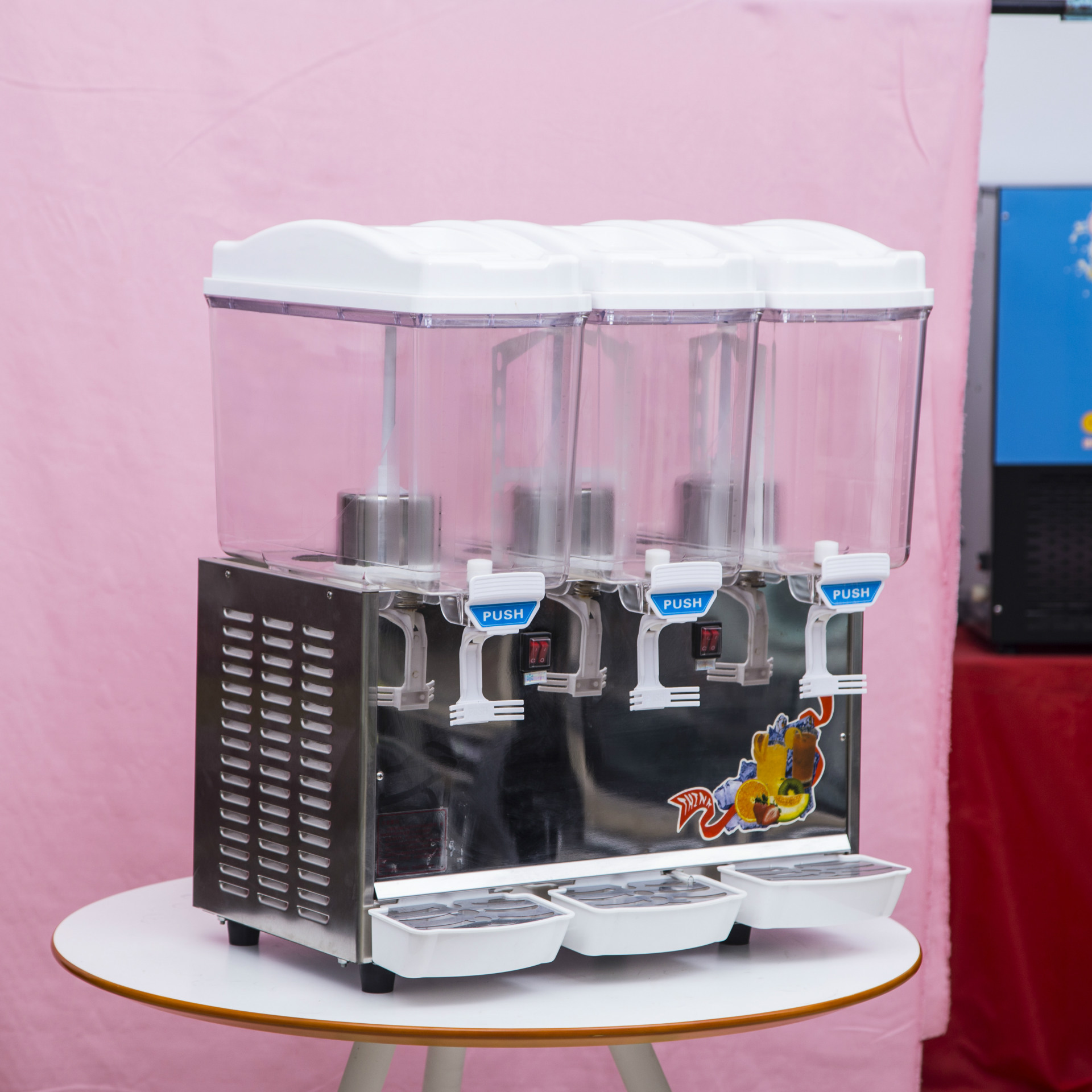 Commercial juicer PL-351TM three-cylinder cold and hot dual-purpose cold and hot drink juicer details Picture