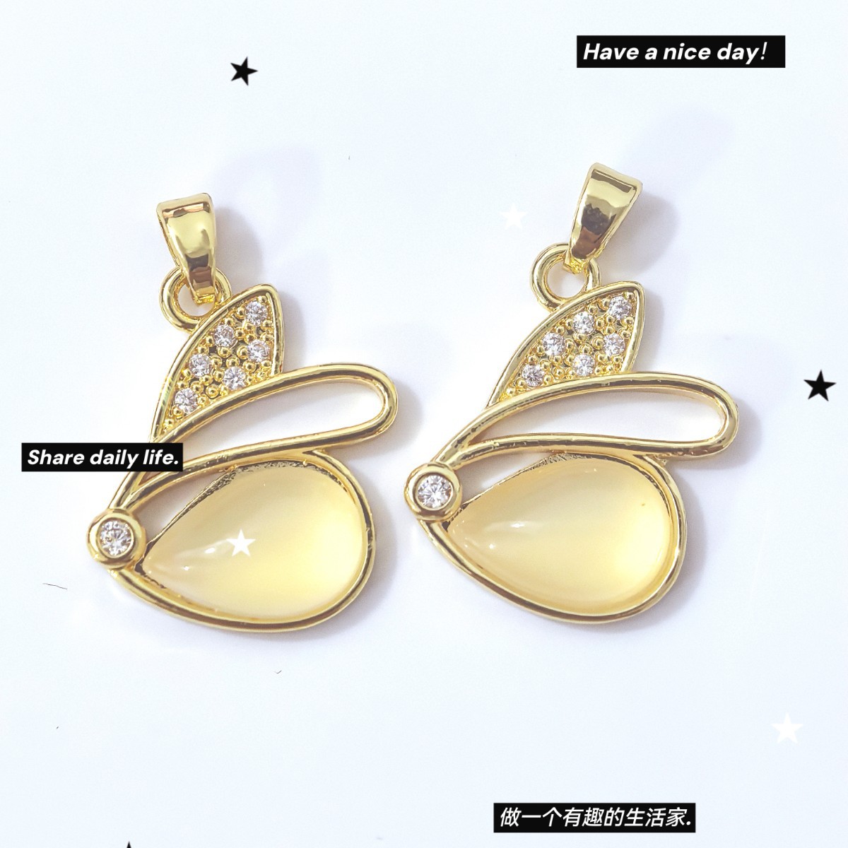 A cute and adorable imitation shell rabbit heart rose pendant necklace for women with a unique personality details Picture