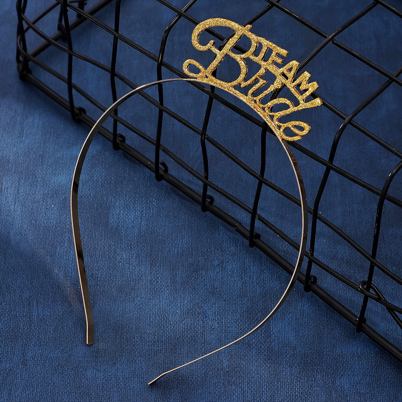 Factory direct sales of children's birthday headwear, popular baking decoration cake, crown party outfit, birthday party hair band details Picture