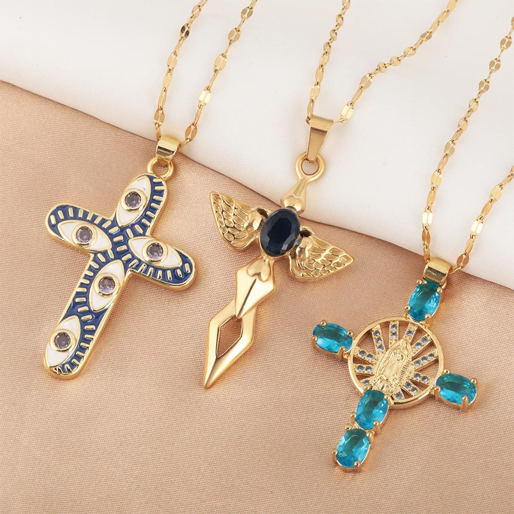 A new cross-border cross-shaped zircon 18k gold necklace with a unique, light luxury and high-end feel, a versatile pendant accessory necklace details Picture