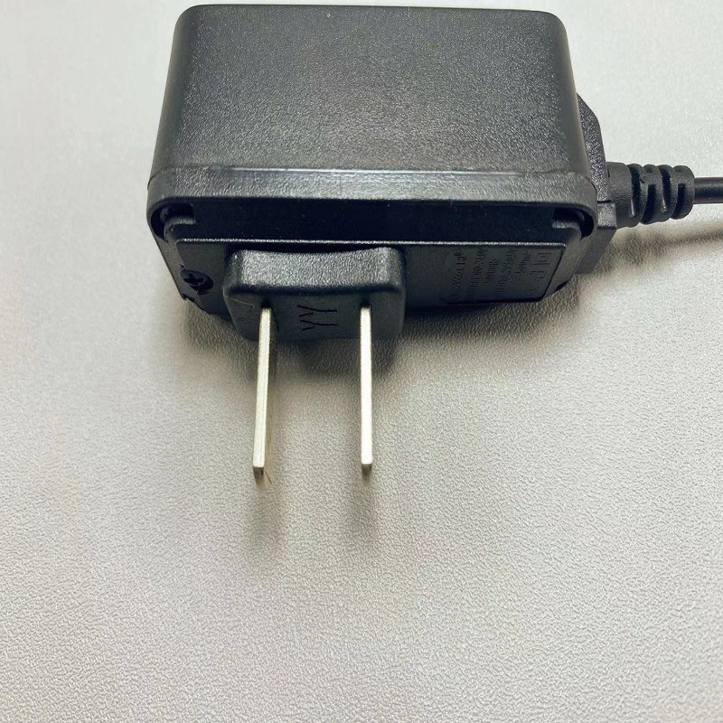 Universal charger, single-hole and dual-hole charger, headlamp, fishing lamp charger, strong flashlight, direct charge lithium battery Specification image