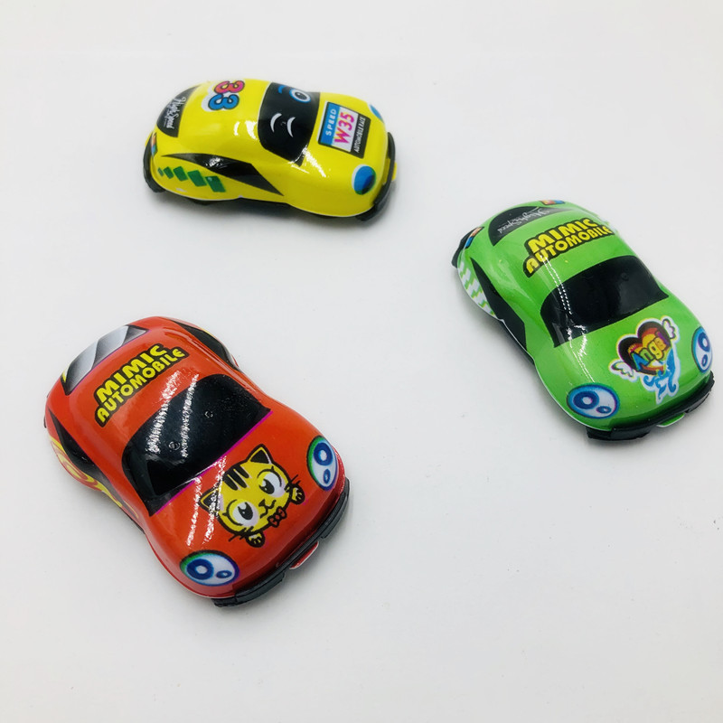 Wholesale of cartoon color rebound car children's toys, boy gifts, creative small gifts, mini car models Application Scenario